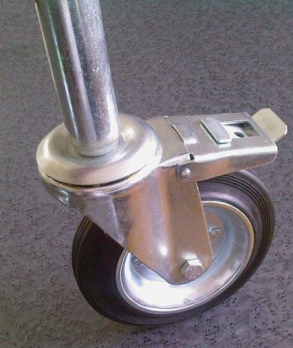 Kotač okretni s kočnicom -guma fi 200mm